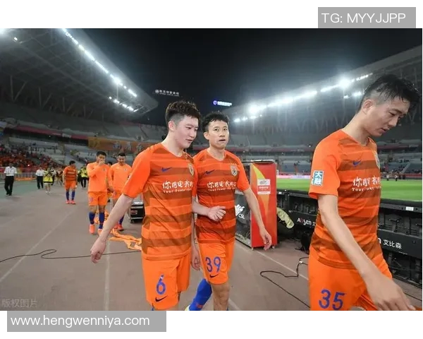 成都羽毛球队如何通过节奏革新提升竞技水平与团队协作能力 成都羽毛球队如何通过节奏革新提升竞技水平与团队协作能力