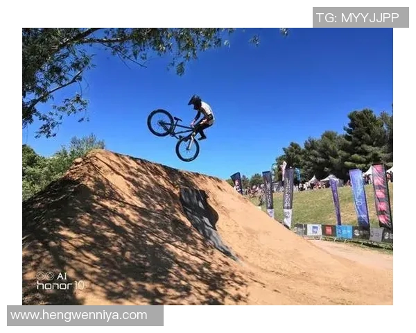 成都极限运动队在世界街舞大赛中以80分稳居积分榜首位 成都极限运动队在世界街舞大赛中以80分稳居积分榜首位