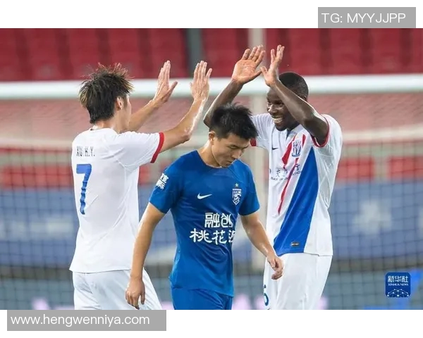 赛后分析:上海足球队与武汉足球队的状态对比与展望 赛后分析:上海足球队与武汉足球队的状态对比与展望